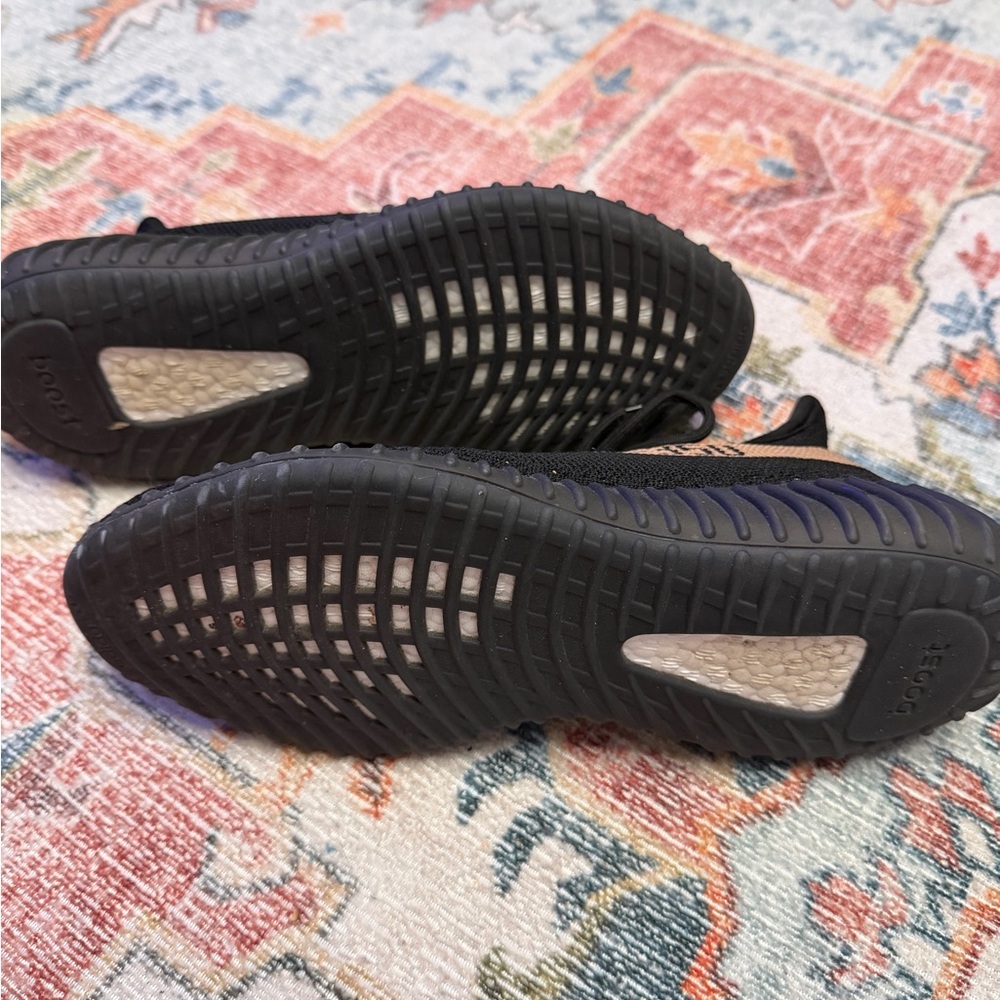 Black and Tan SPLY-350 Sneakers - Picture 3 of 3